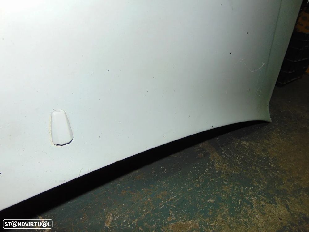 Mercedes W201/190 Capot - 2