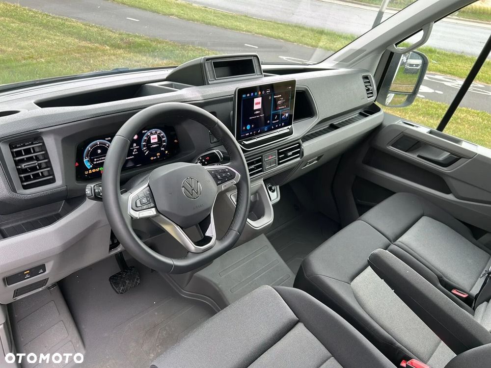Volkswagen Crafter KONTENER MEBLOWY+WINDA/AUTOMAT/35 Podwozie z pojedynczą kabiną 2,0 l 163 KM manual r. o.: 4490 mm - 14