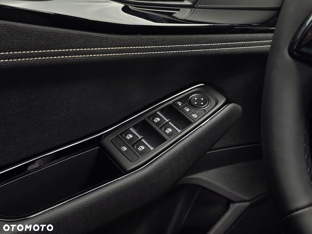 Renault Austral 1.3 TCe mHEV Evolution - 25