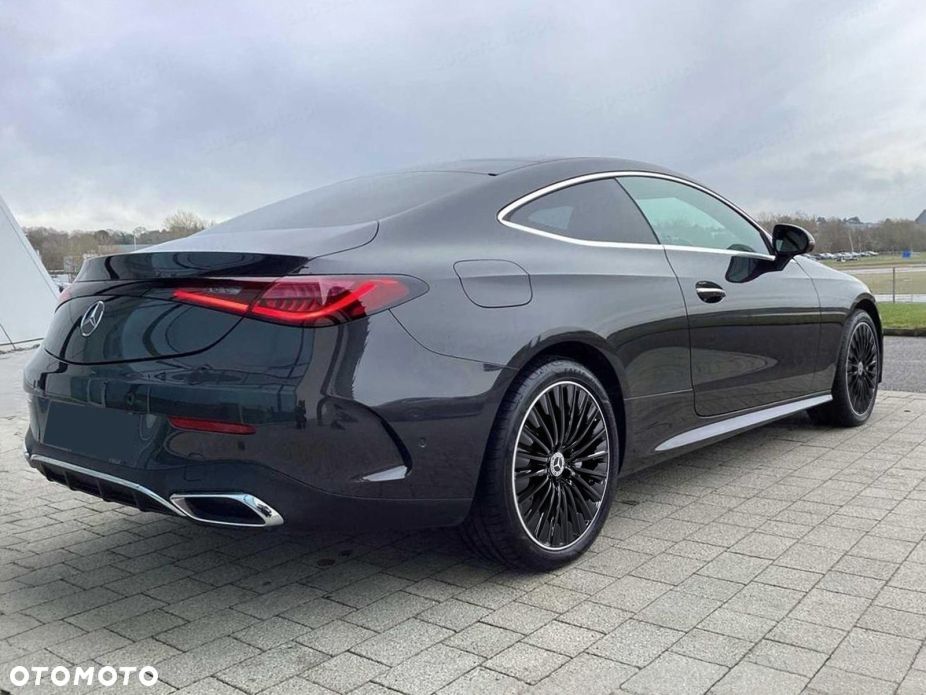 Mercedes-Benz CLE 300 mHEV 4-Matic AMG Line - 4