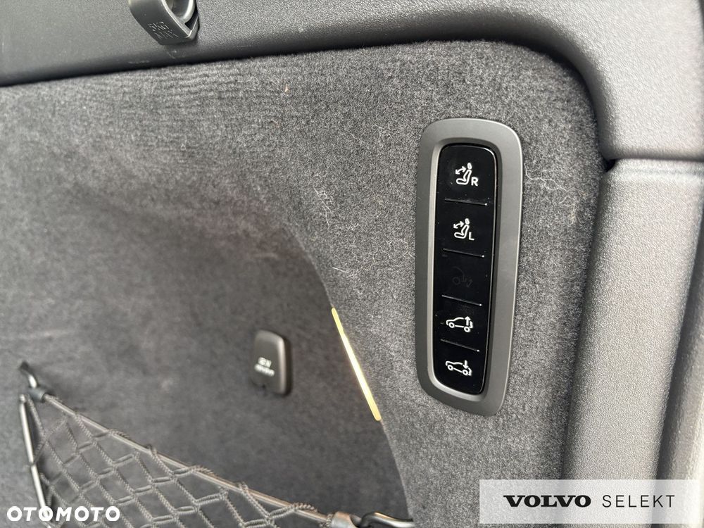 Volvo EX90 - 28