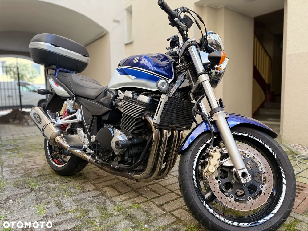 Suzuki GSX - 3