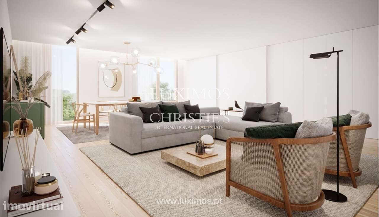 Apartamento T3 com varandas, para venda, no Porto - Grande imagem: 4/12