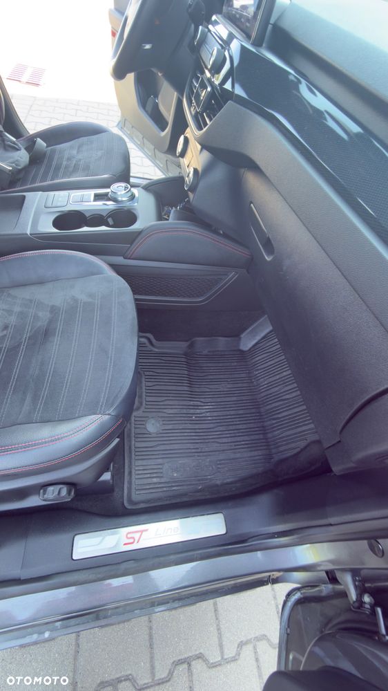 Ford Kuga 2.5 FHEV FWD ST-Line X - 10