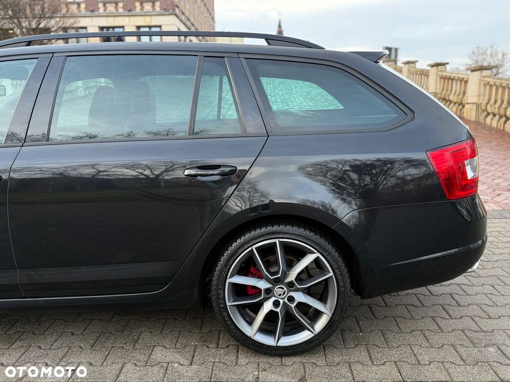 Skoda Octavia 2.0 TSI RS DSG - 14