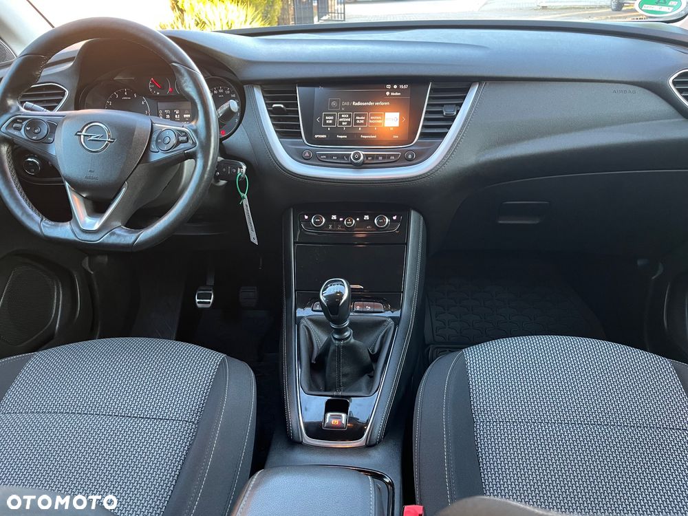 Opel Grandland X 1.2 T GPF Design Line S&S - 10
