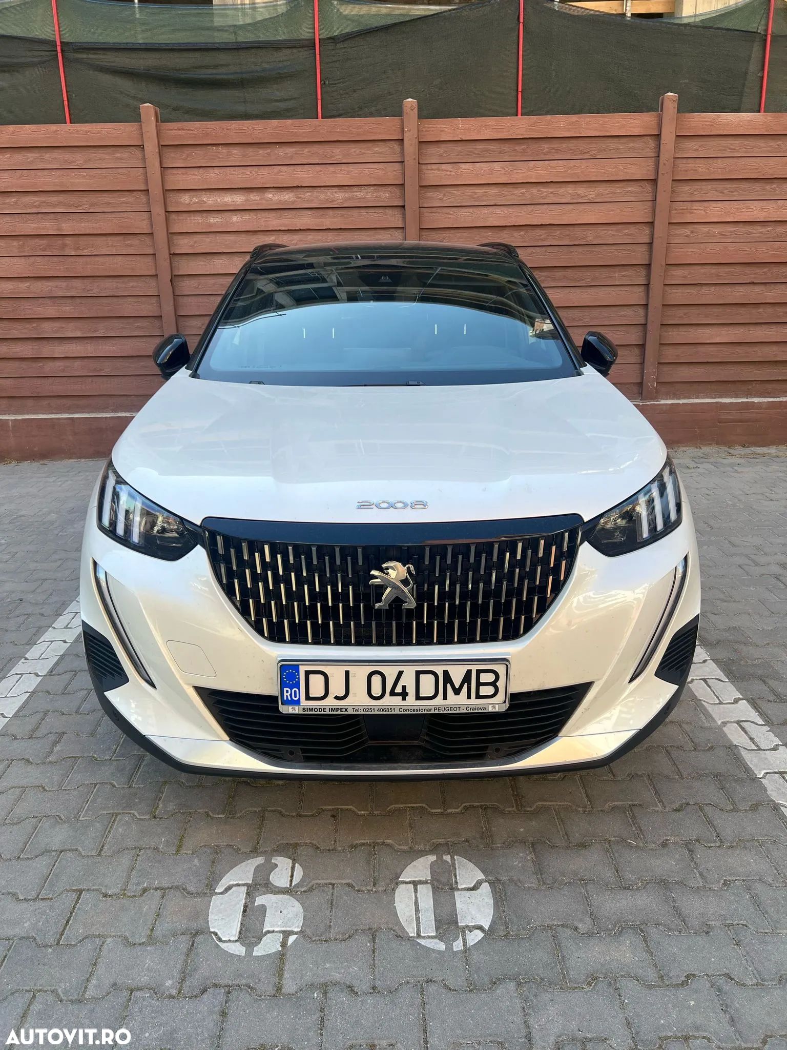 Peugeot 2008 1.2 L PureTech STT EAT8 GT Line - 1