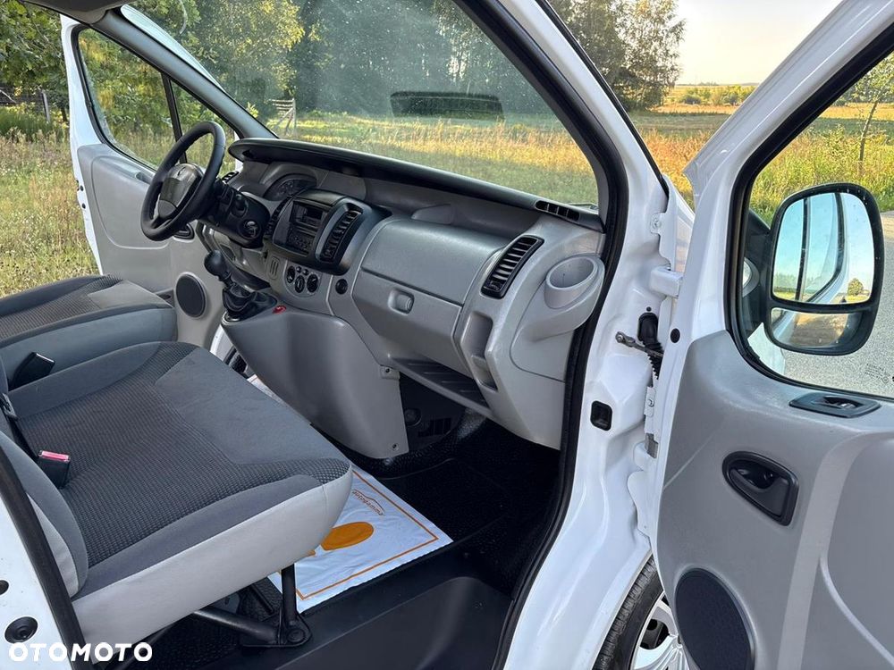 Renault Trafic - 14