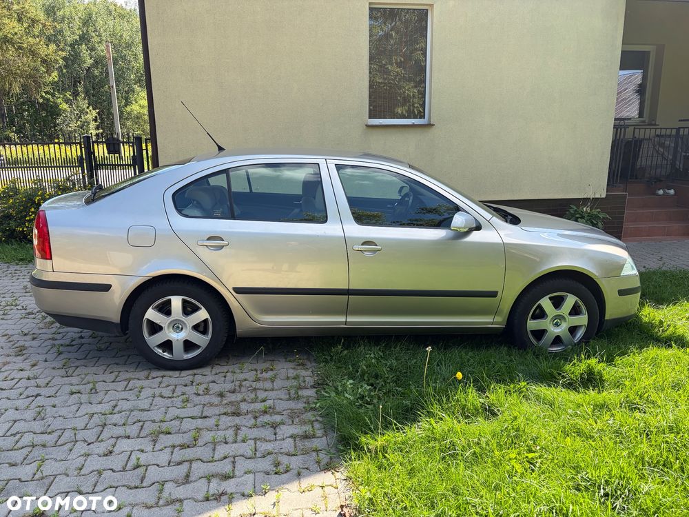 Skoda Octavia 1.9 TDI Elegance DSG - 1