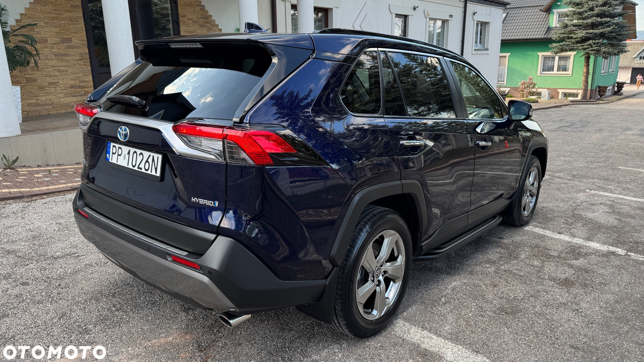 Toyota RAV4 - 8