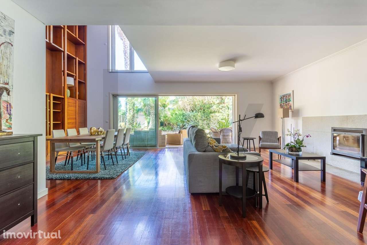 Moradia T4 +1  de luxo em condomínio privado no Estoril - Grande imagem: 2/38