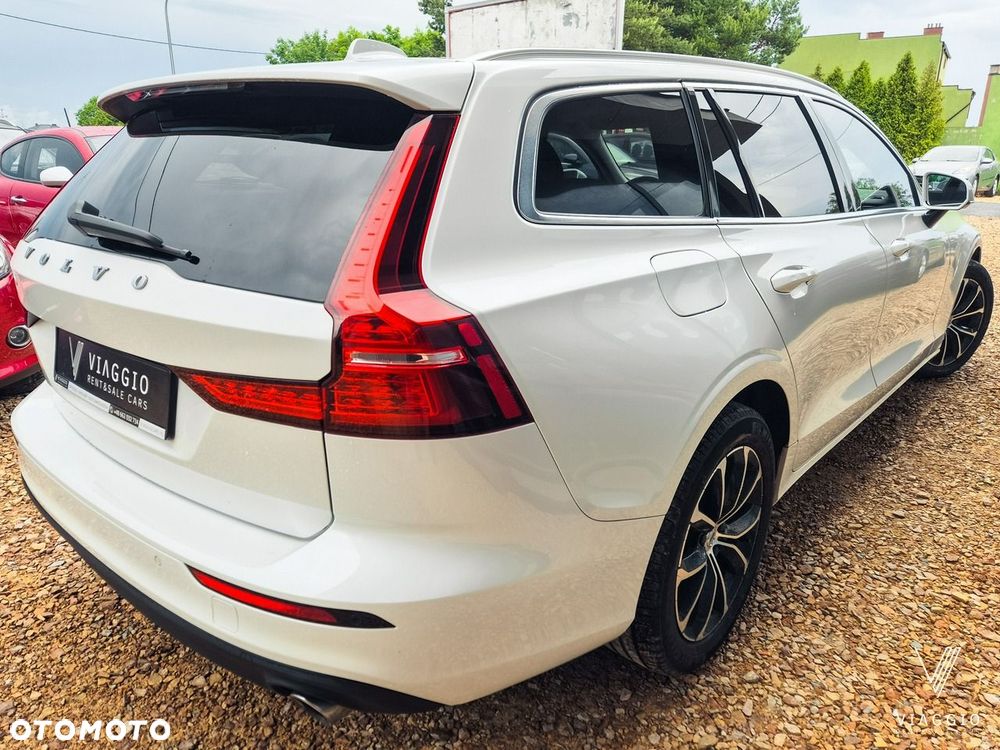 Volvo V60 B3 B Geartronic Momentum Pro - 3