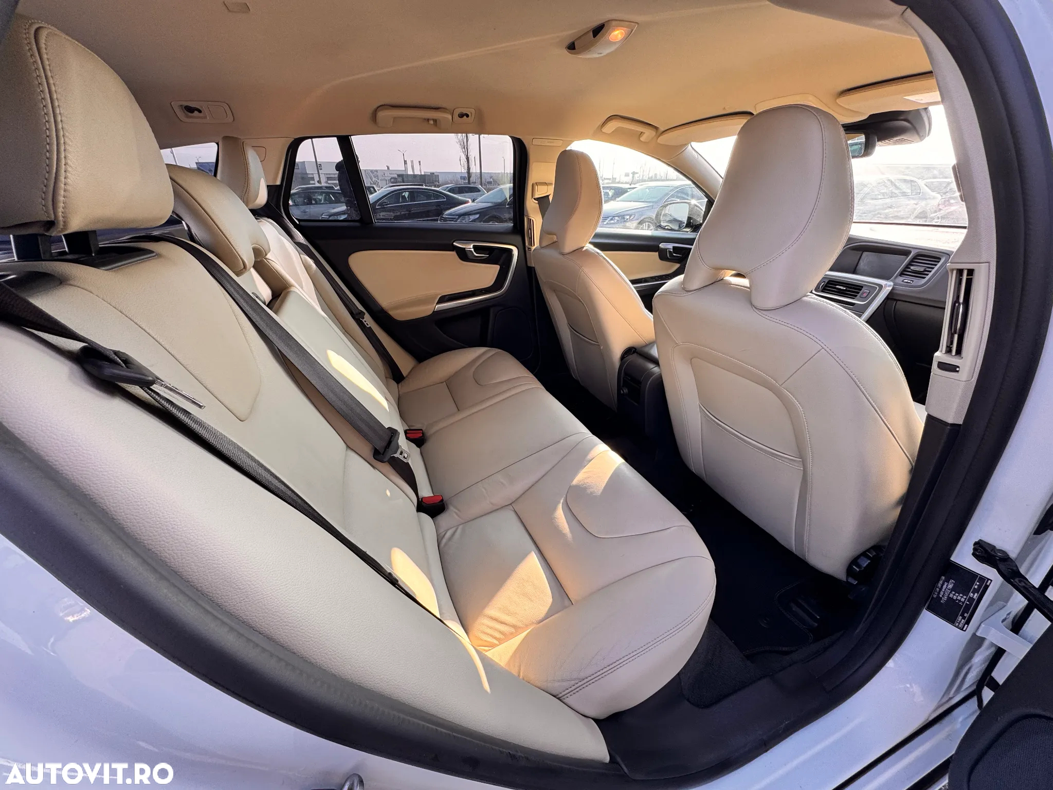 Volvo V60 - 23