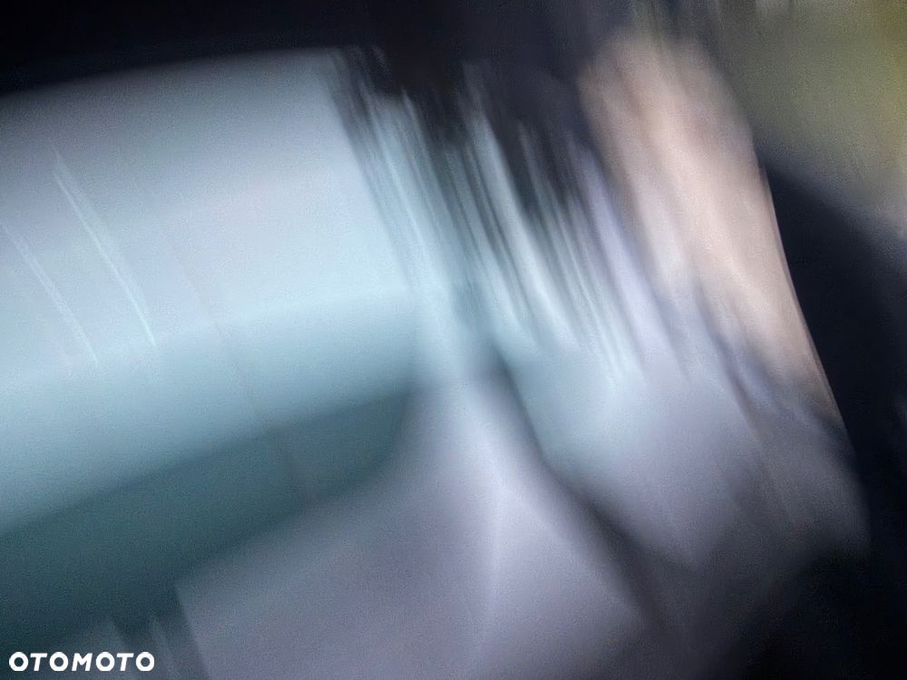 Jaguar XE 20d R-Sport - 19