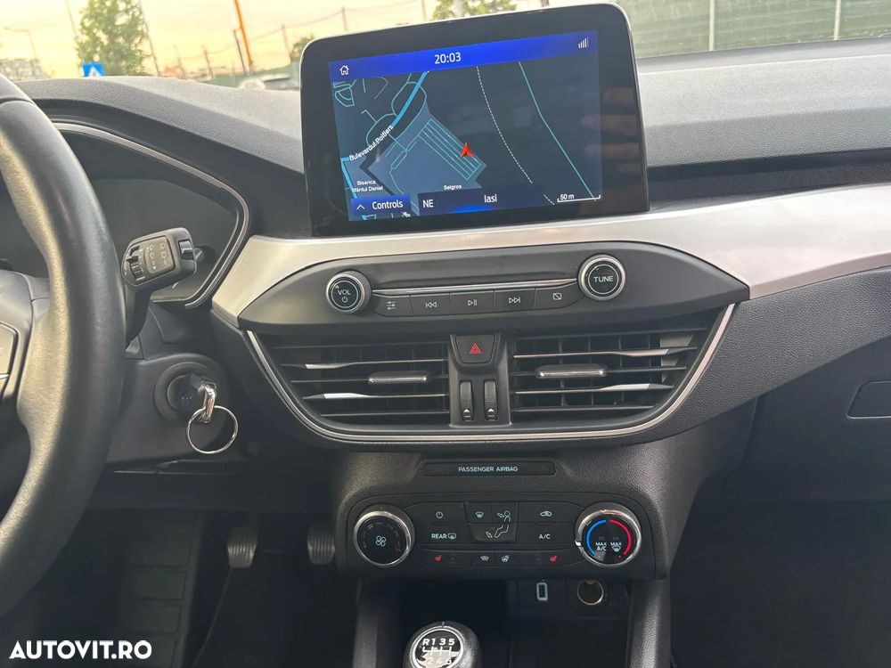 Ford Focus Turnier 1.5 EcoBlue Start-Stopp-System COOL&CONNECT - 7