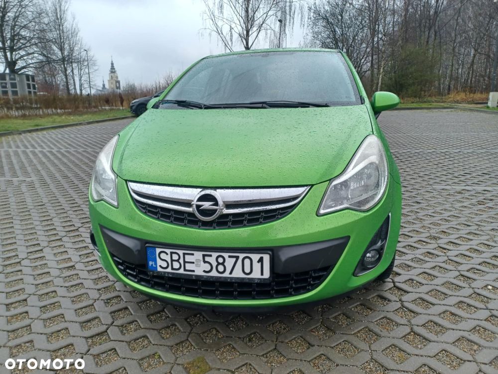 Opel Corsa 1.2 16V Cosmo - 18