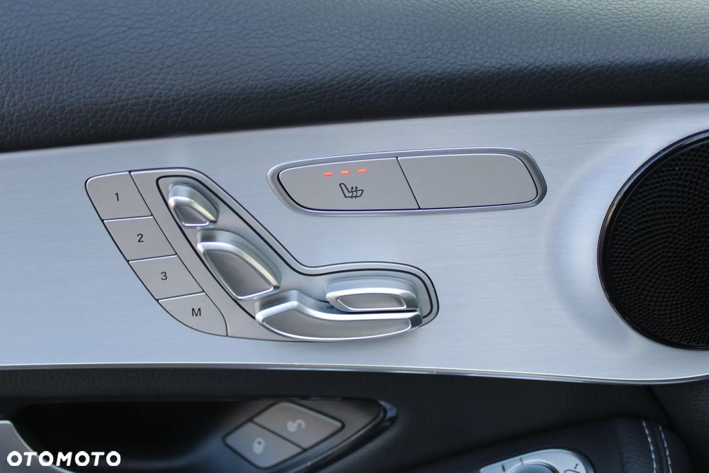 Mercedes-Benz GLC 200 d 4Matic 9G-TRONIC AMG Line - 17