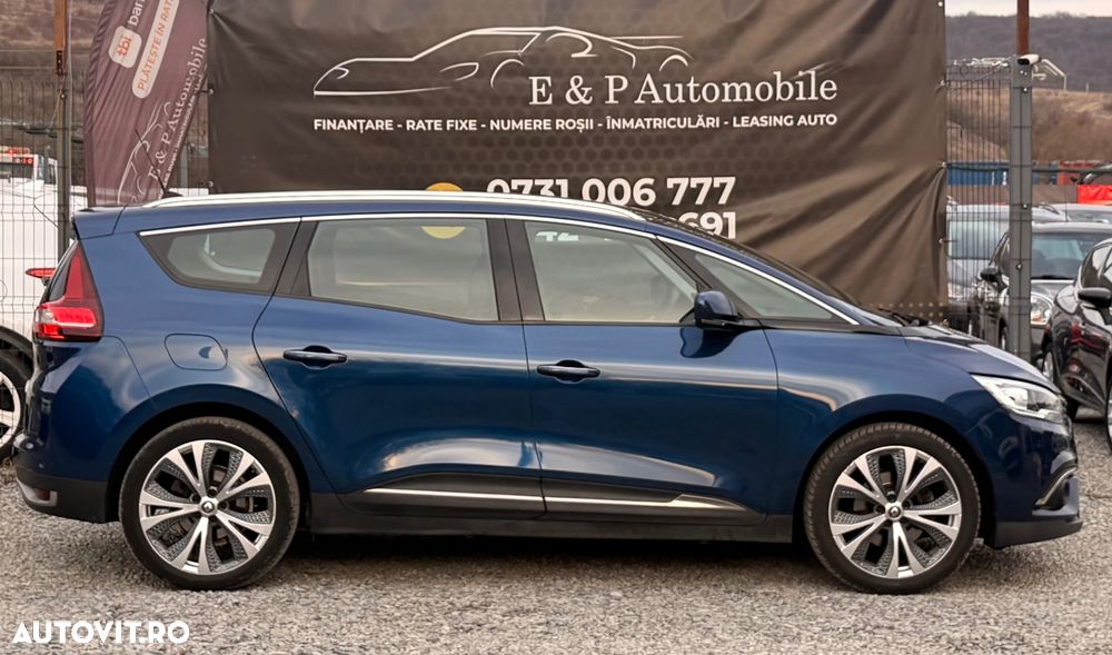 Renault Grand Scenic - 10