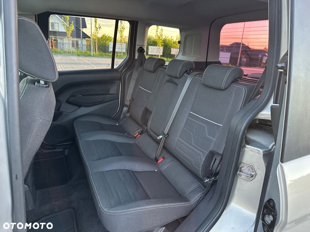 Ford Tourneo Connect 1.5 TDCi Titanium - 16