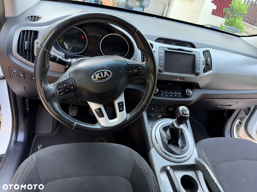 Kia Sportage 1.6 GDI Business Line L 2WD - 9