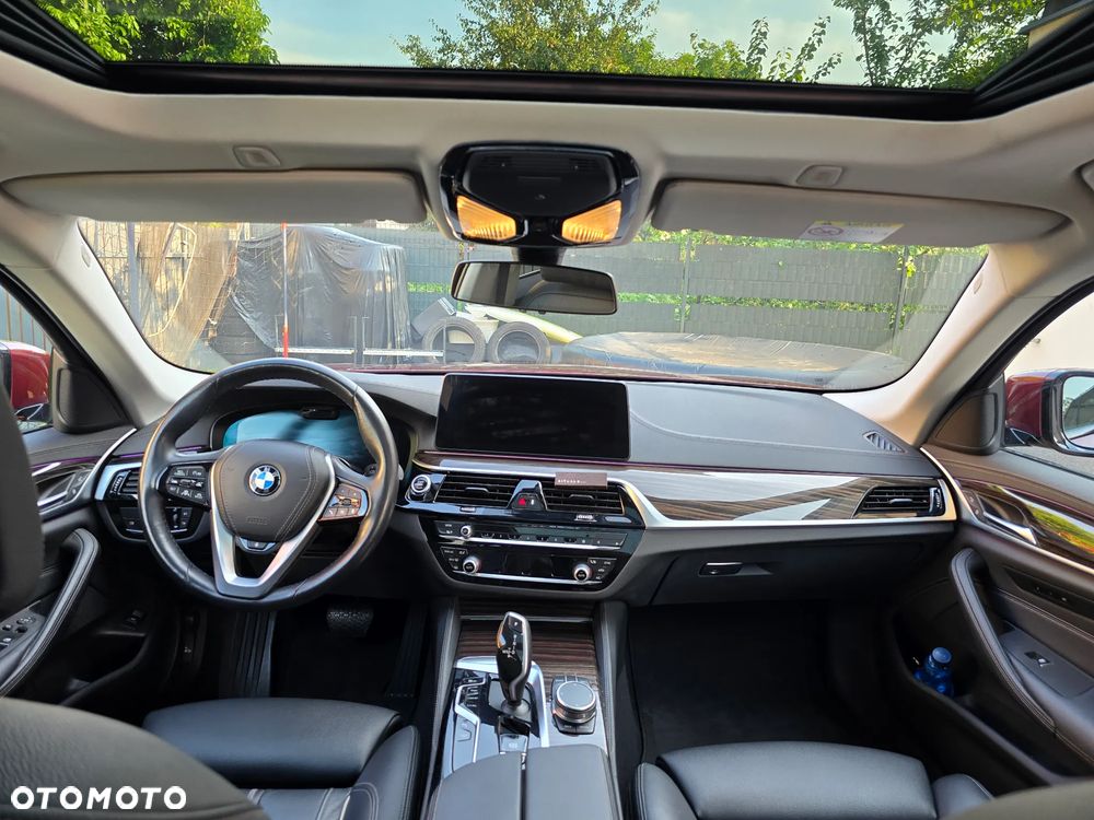 BMW Seria 5 530d mHEV Luxury Line sport - 9
