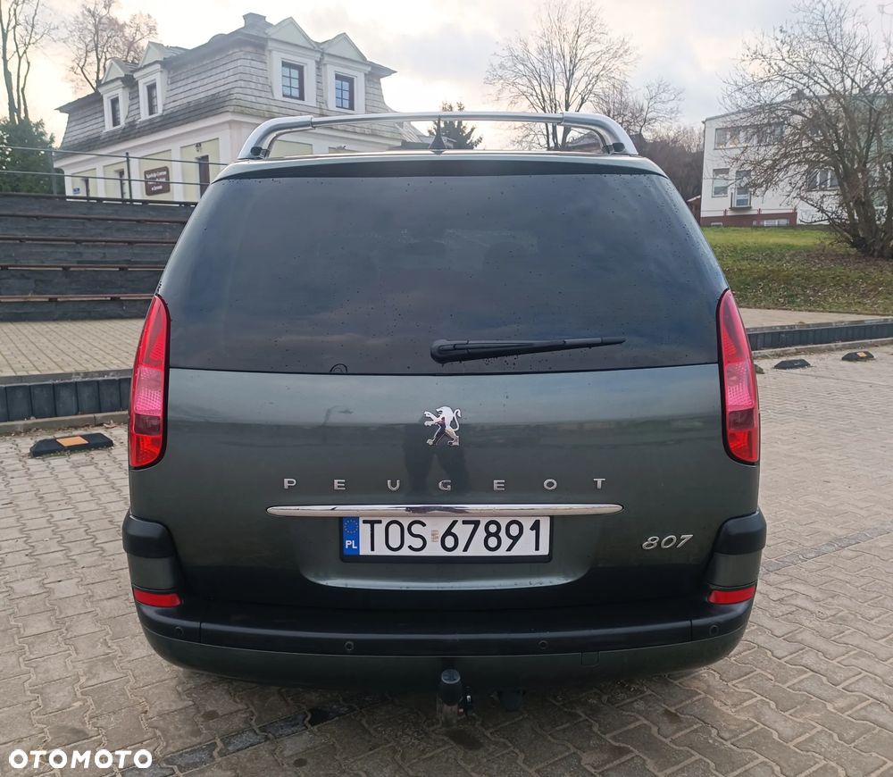 Peugeot 807 HDi 135 Premium - 4