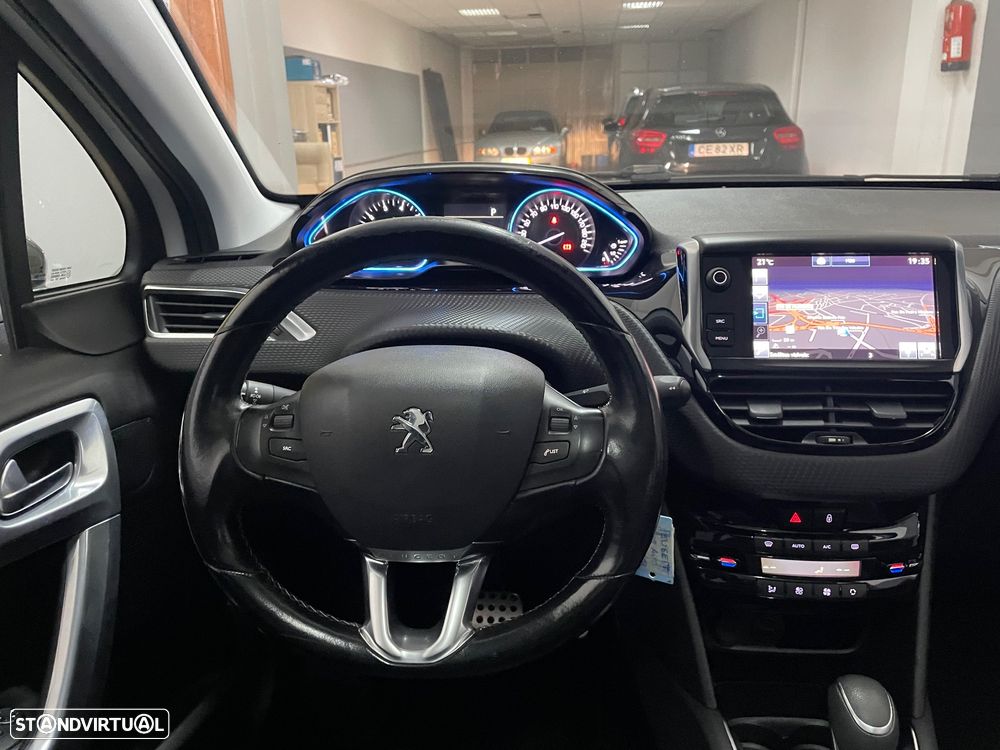 Peugeot 208 PureTech 110 Stop & Start EAT6 Tech Edition - 19