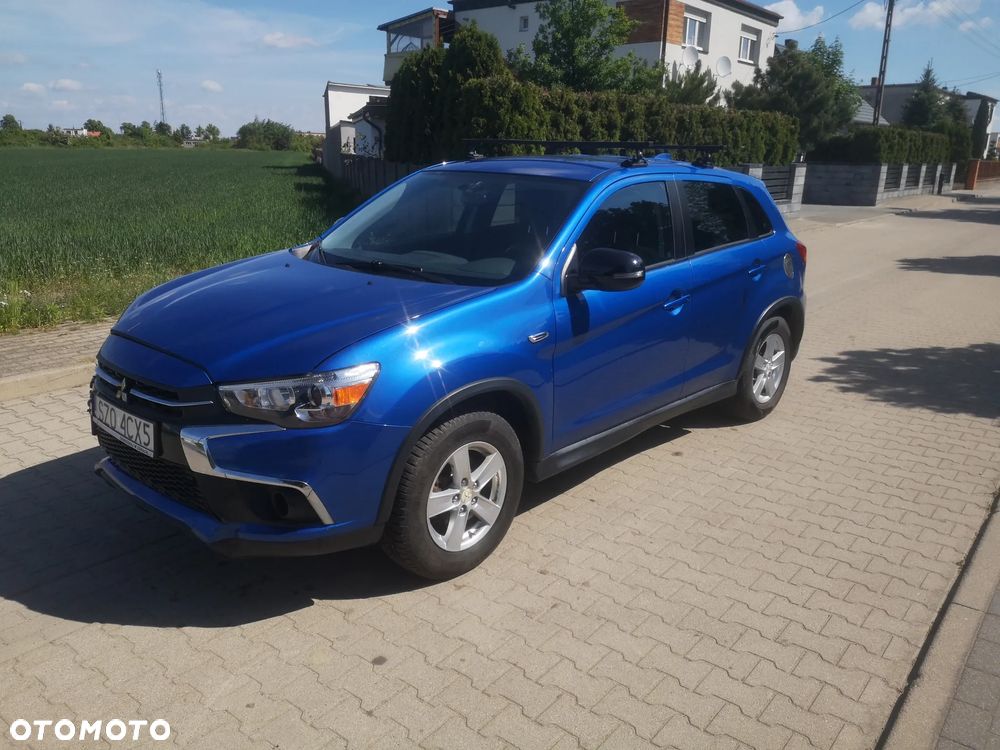 Mitsubishi Outlander - 1