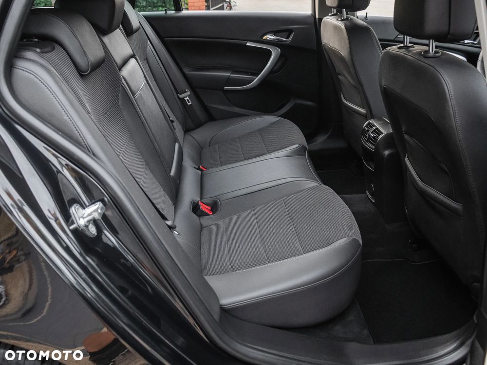 Opel Insignia 2.0 CDTI ecoFLEX Business Cosmo - 16
