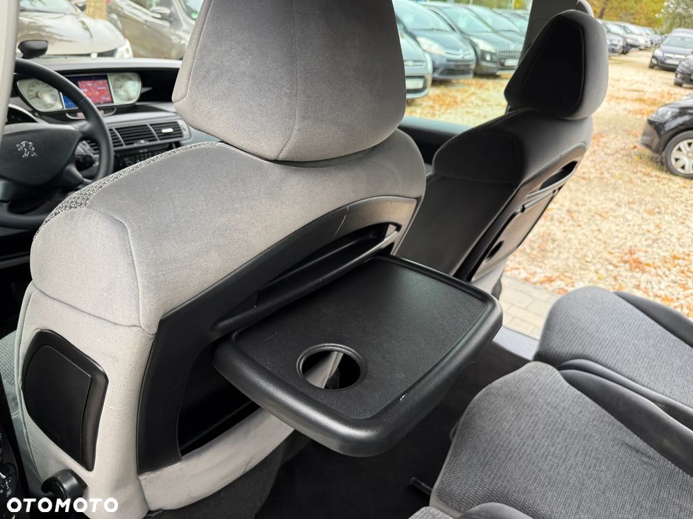 Peugeot 807 2.0 SR - 38
