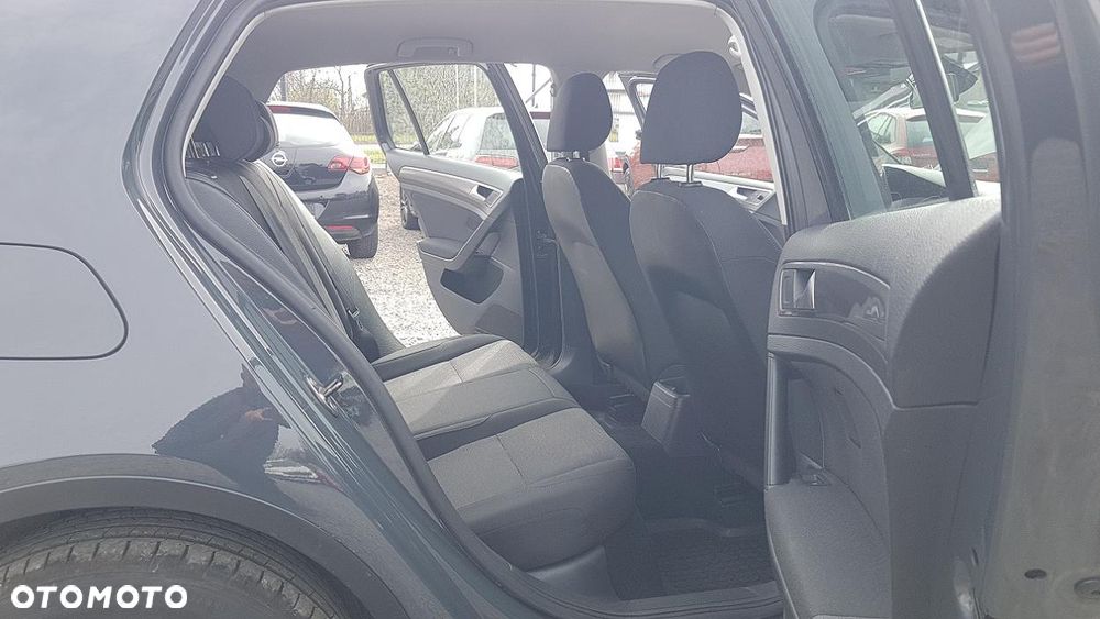 Volkswagen Golf 1.2 TSI Style - 27