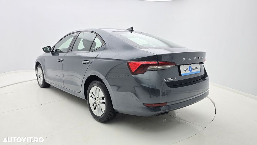 Skoda Octavia 2.0 TDI DSG Ambition - 8