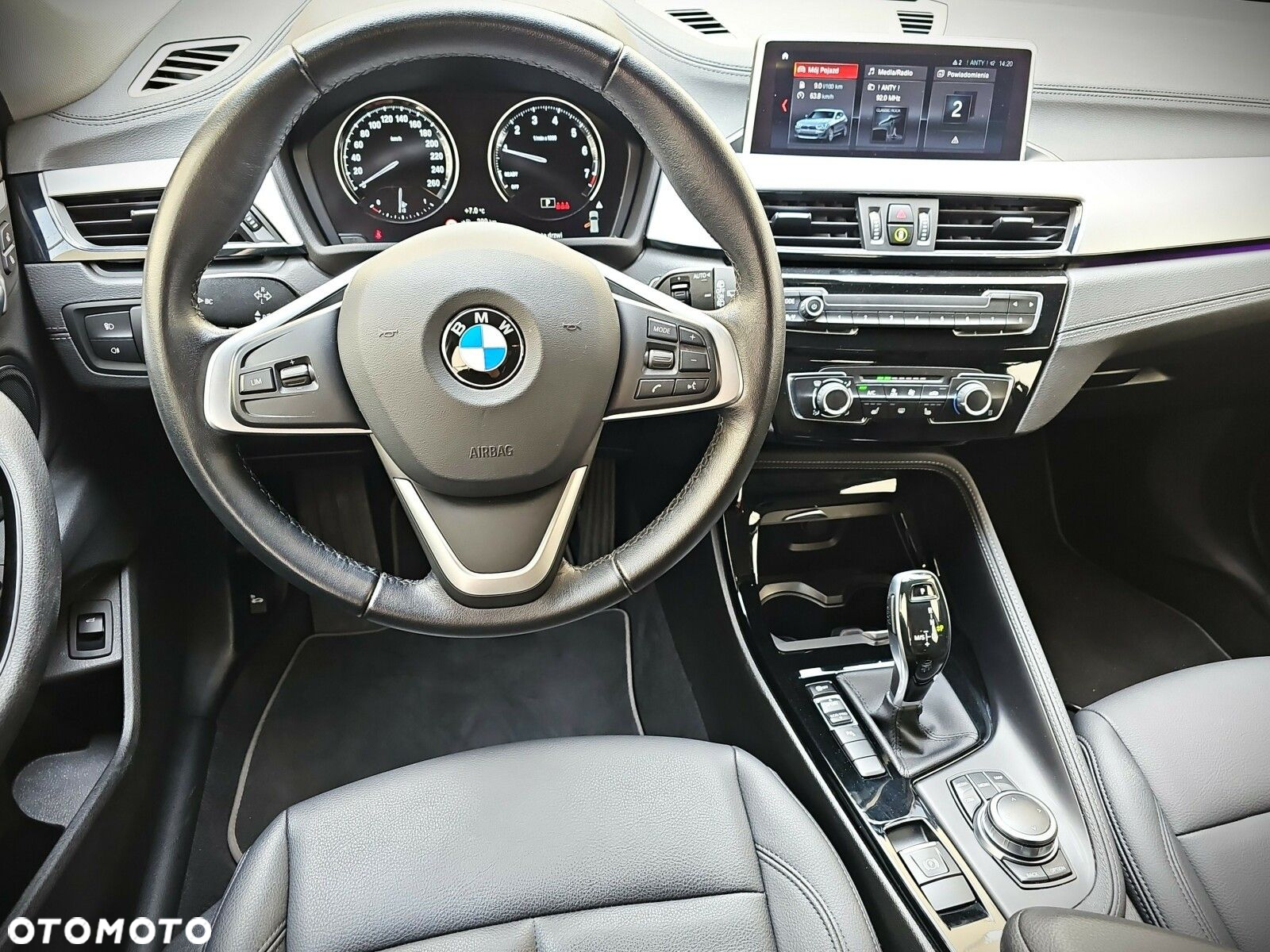 BMW X2 - 10
