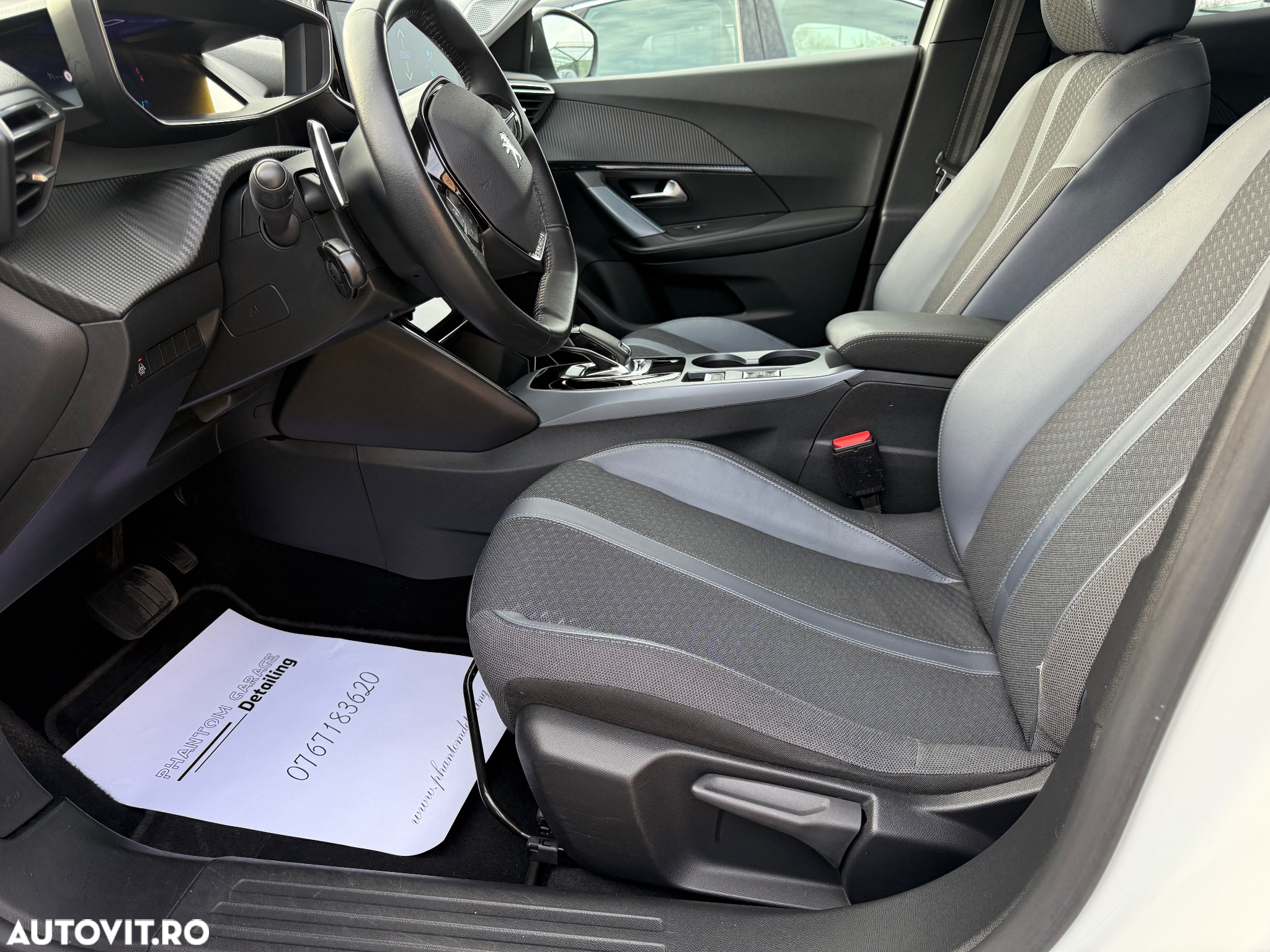 Peugeot 2008 1.5 BlueHDI 130 S&S EAT8 Allure - 13