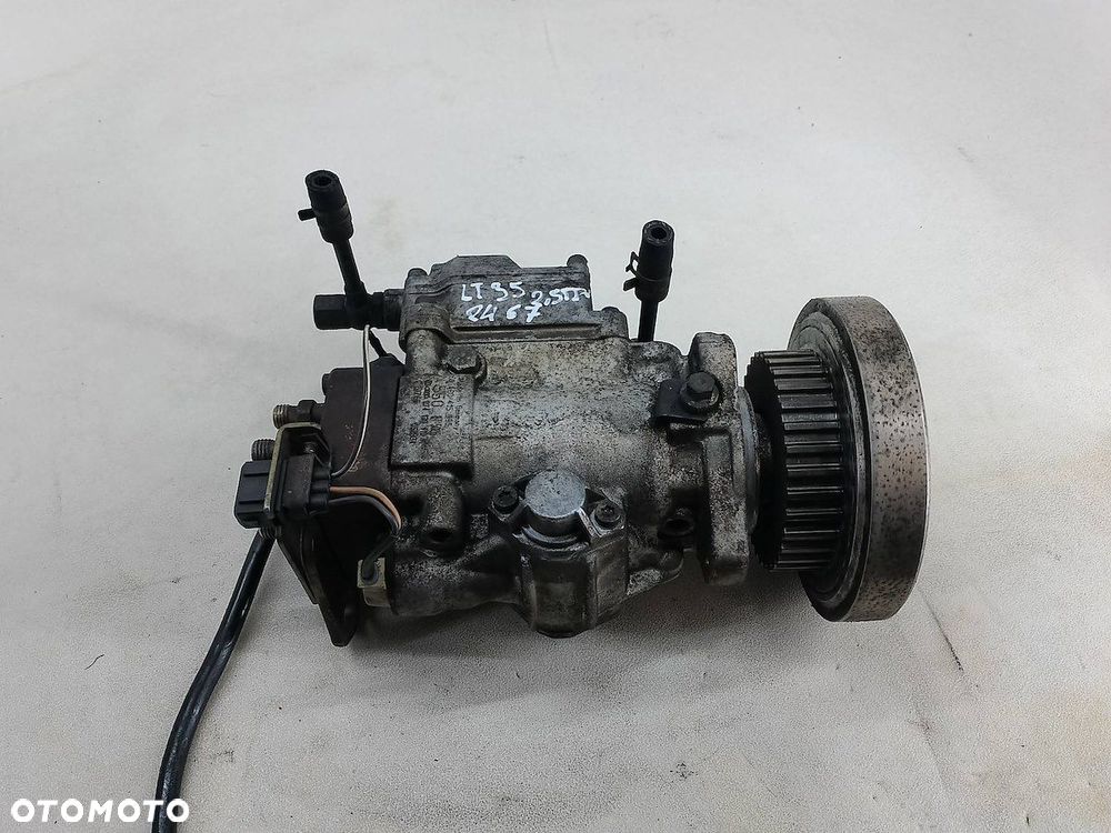 POMPA WTRYSKOWA VW LT 35 074130110K 0460415996  BOSCH 2.5 TDI - 1