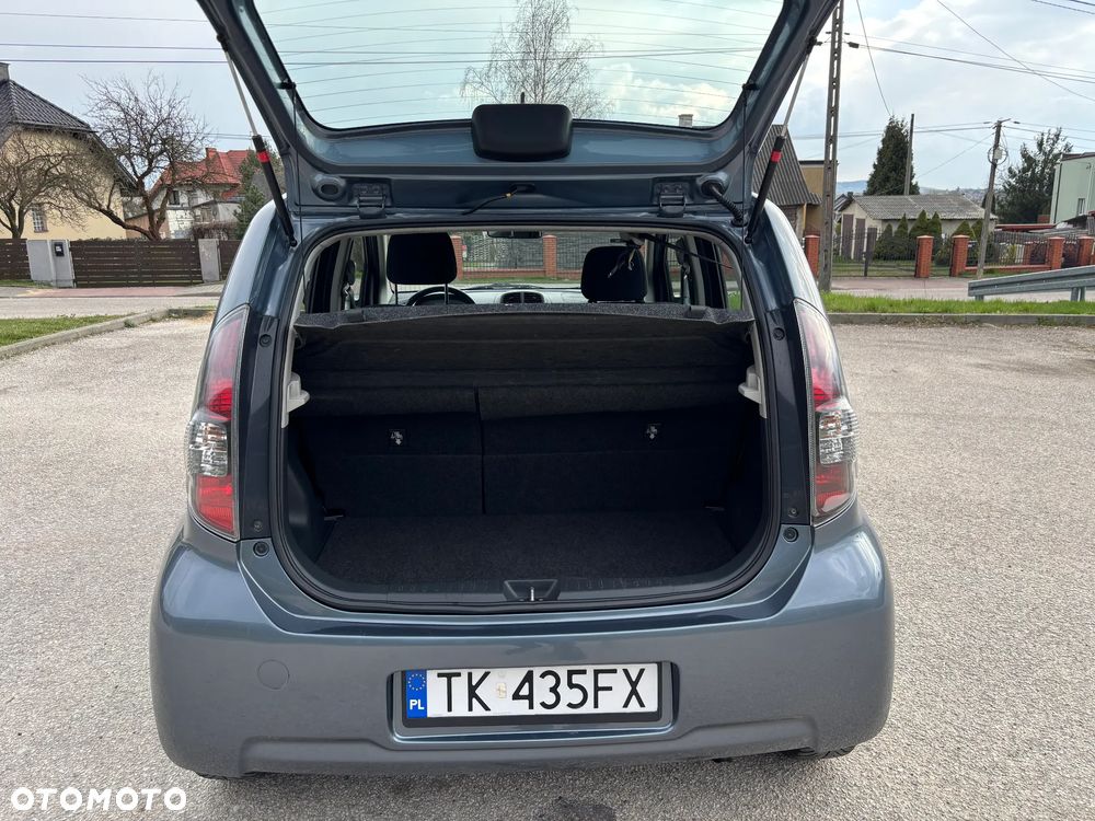 Daihatsu Sirion 1.3 - 8