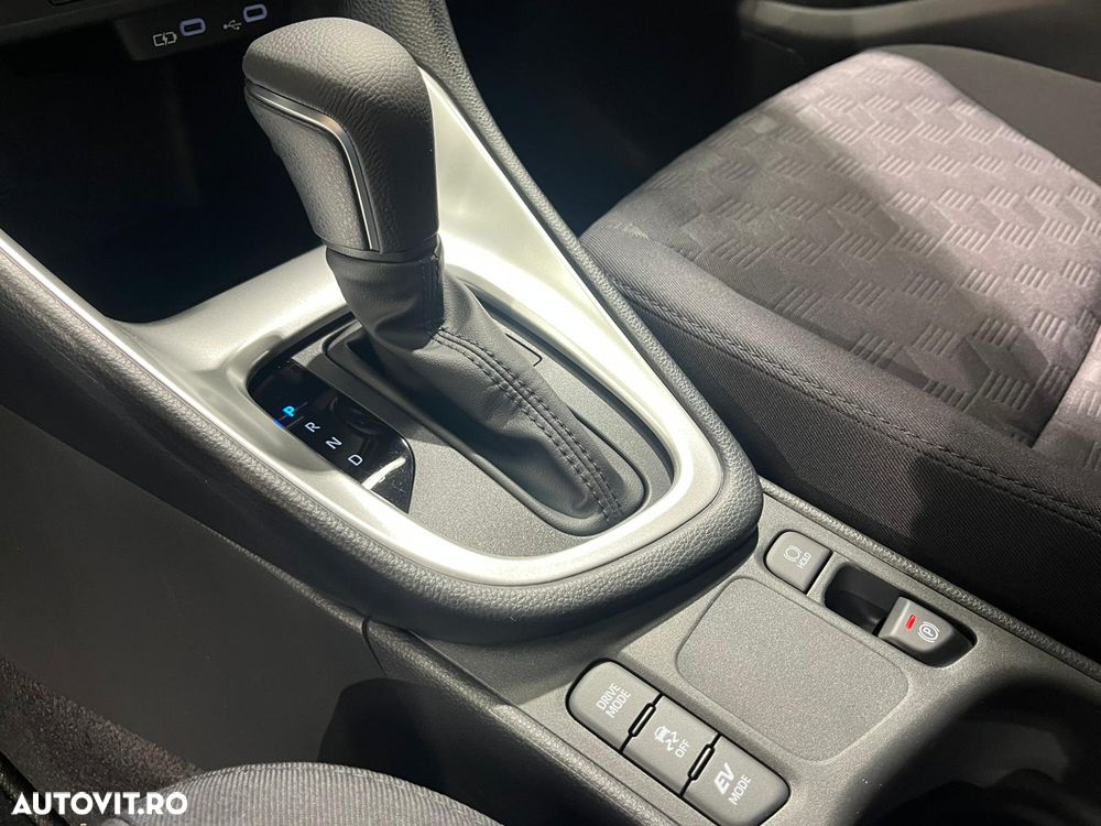 Mazda 2 G116 CVT HEV Centre-Line - 11