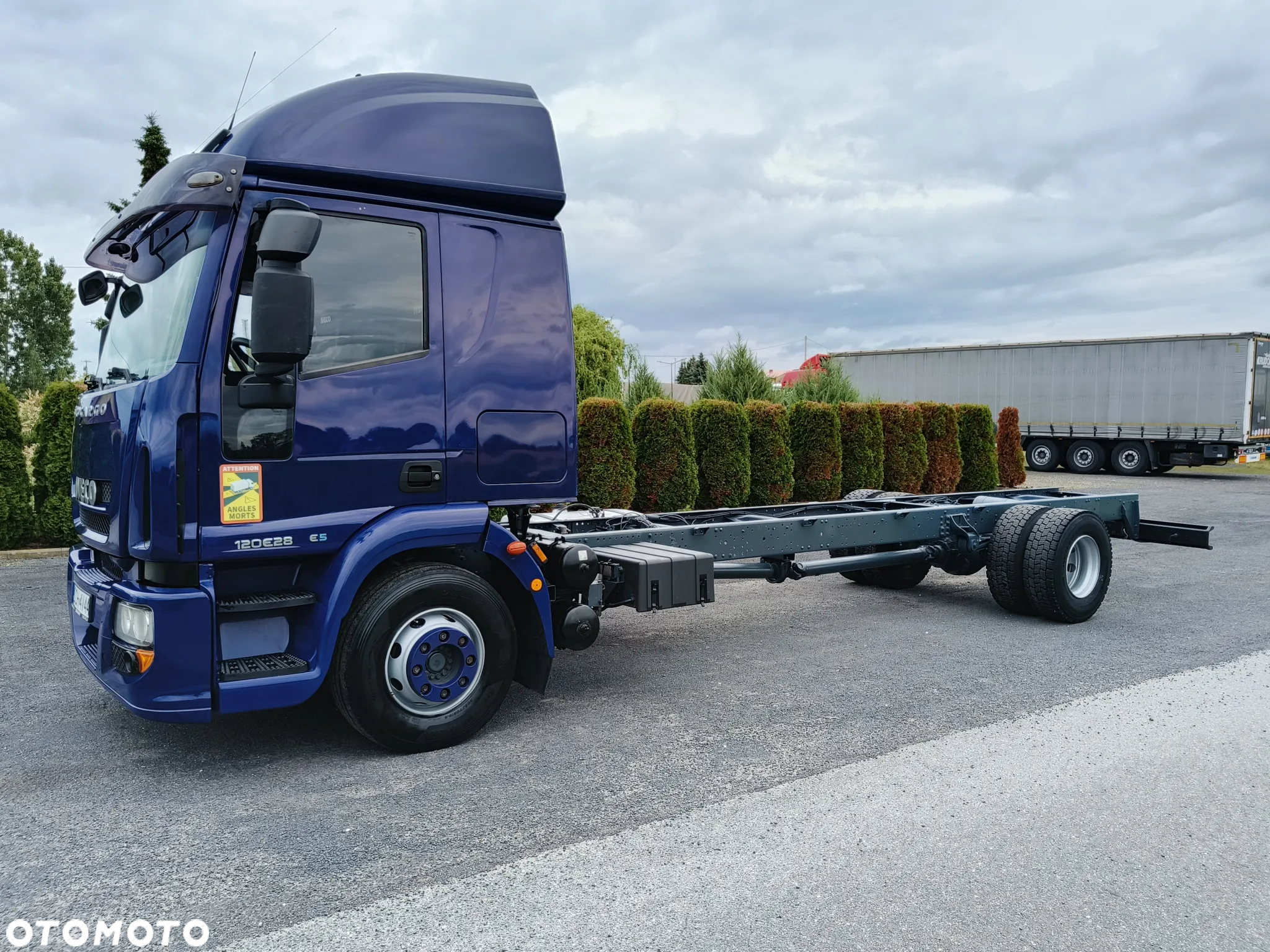 Iveco EUROCARGO 120E28 - 2
