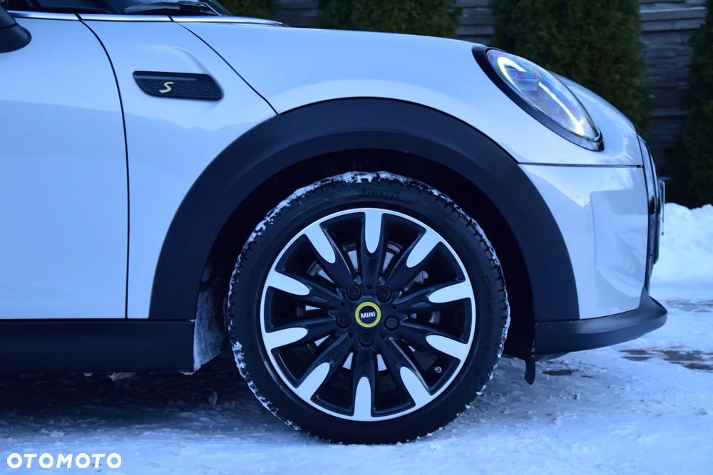 MINI Cooper SE Electric Trim - 9