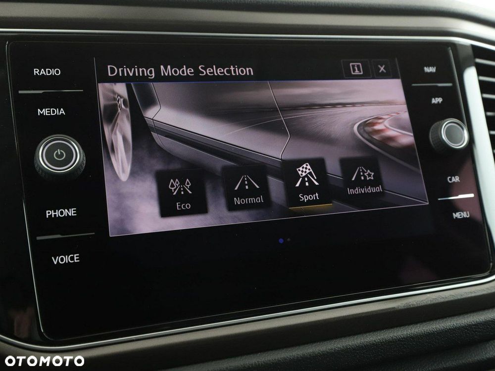 Volkswagen T-Roc 1.5 TSI Style - 27