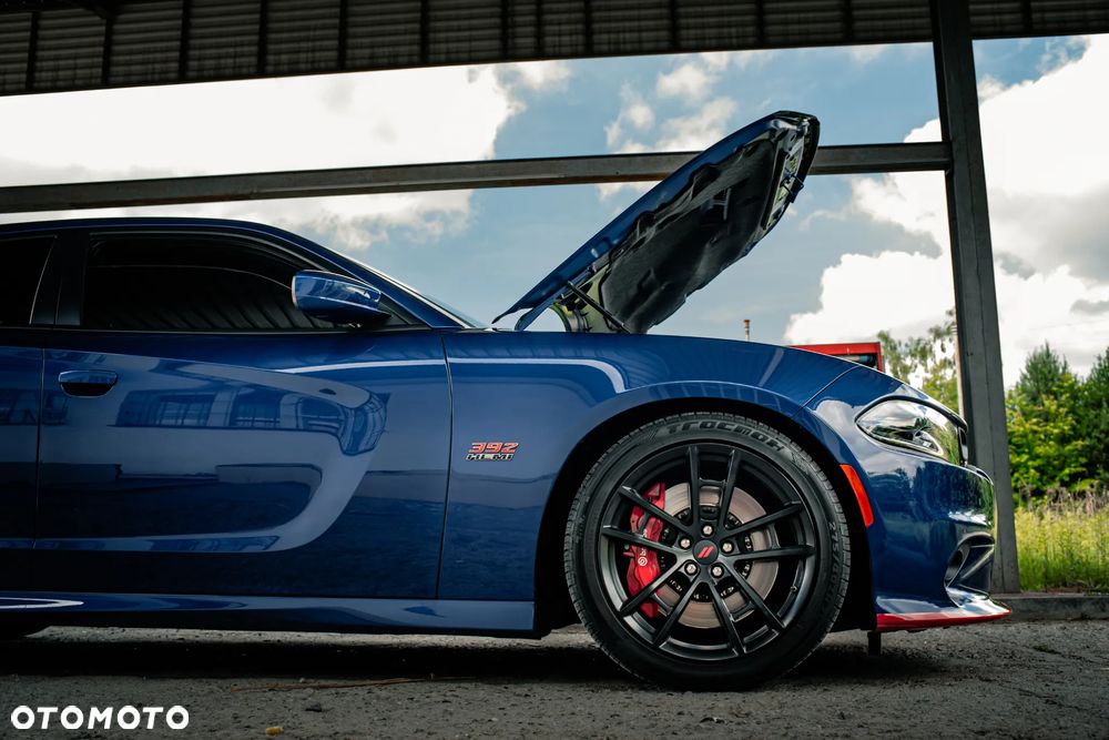 Dodge Charger 6.4 Scat Pack - 8