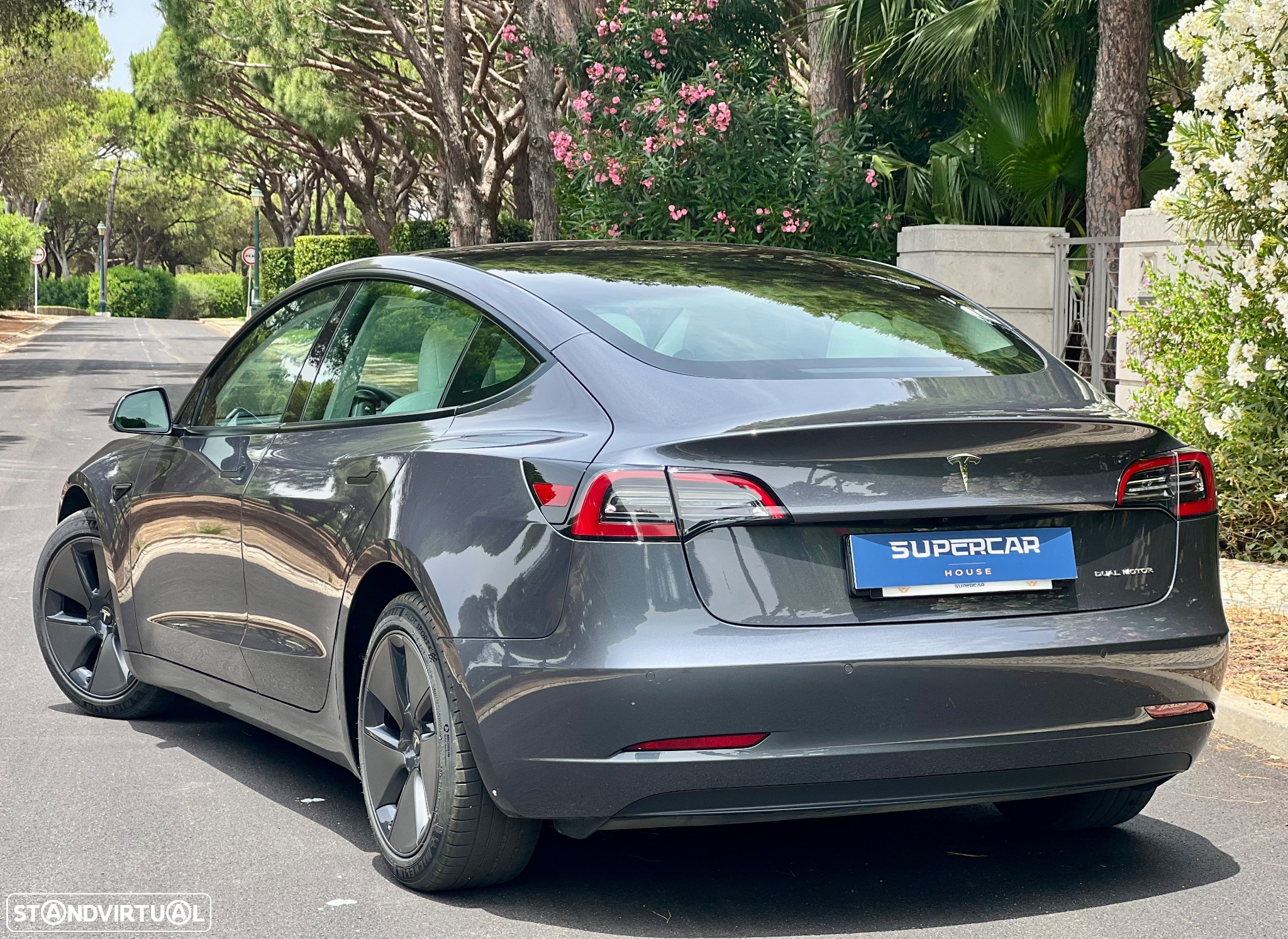 Tesla Model 3 Long Range Tração Integral - 26