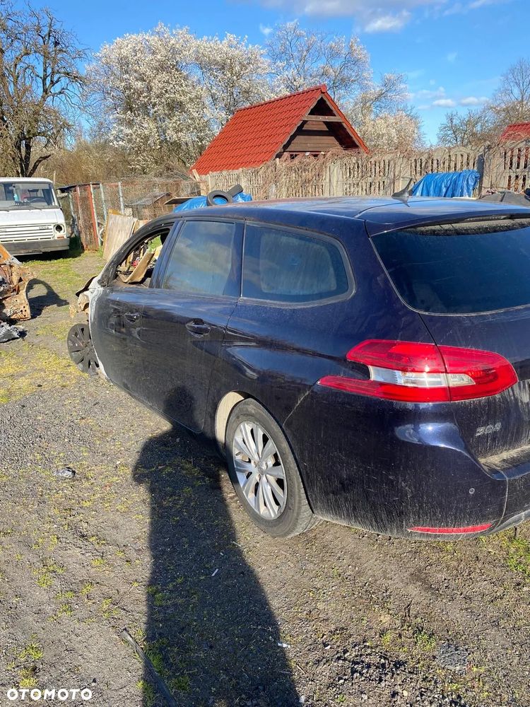 Peugeot 308 - 3