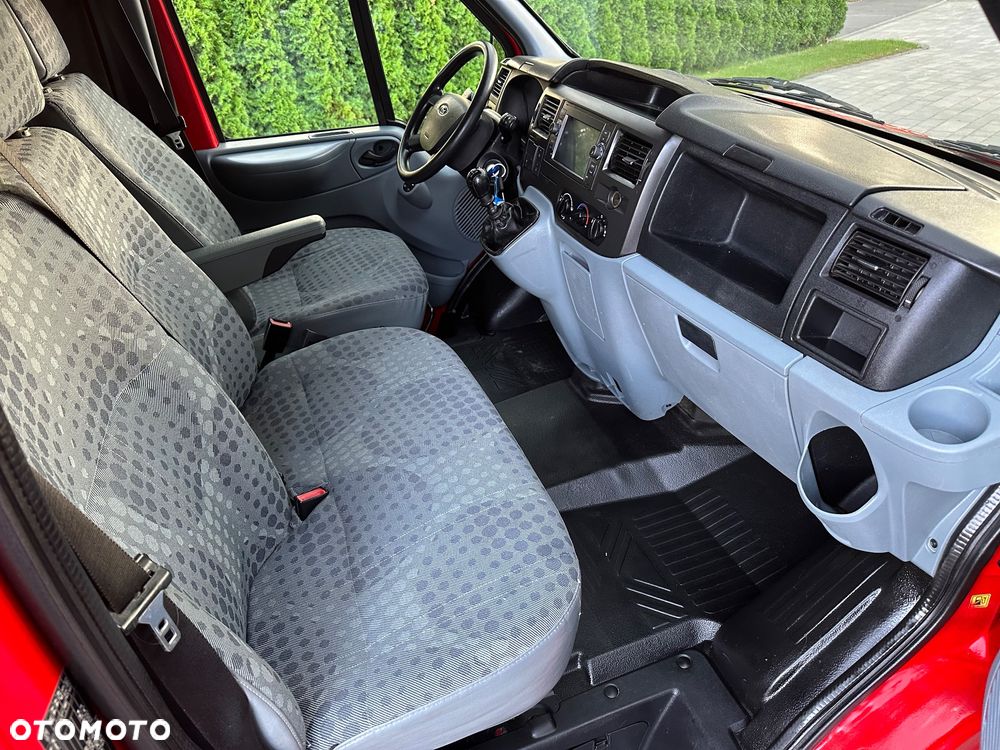 Ford Transit - 24