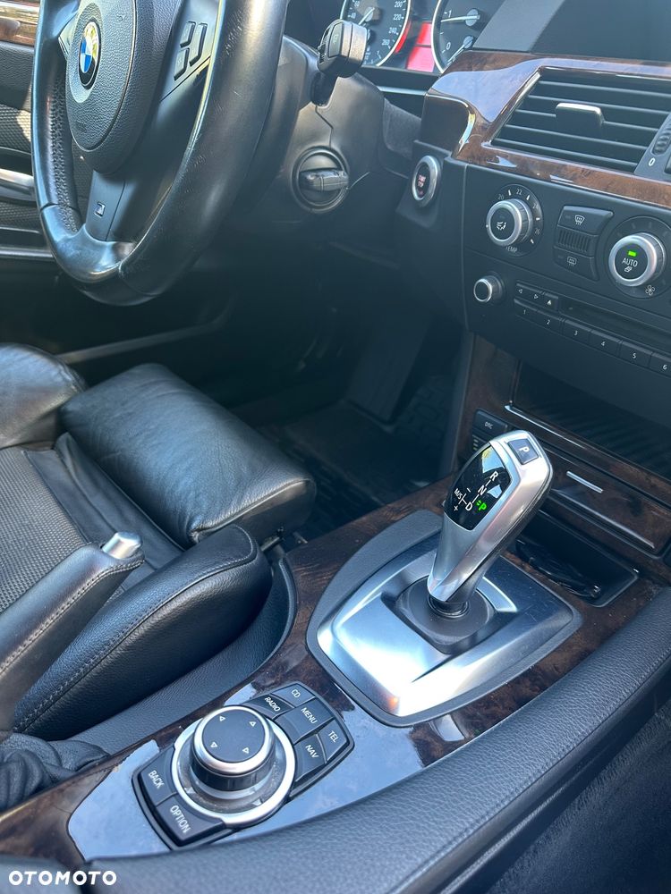 BMW Seria 5 - 25