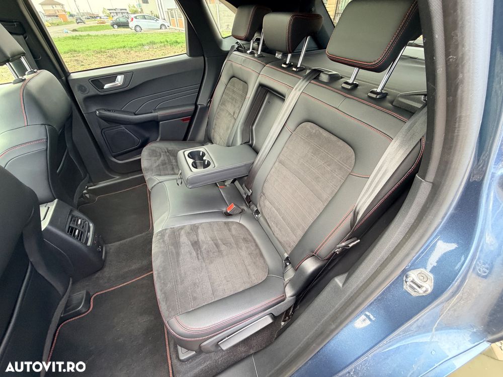 Ford Kuga 2.5 Duratec PHEV ST-LINE X - 11