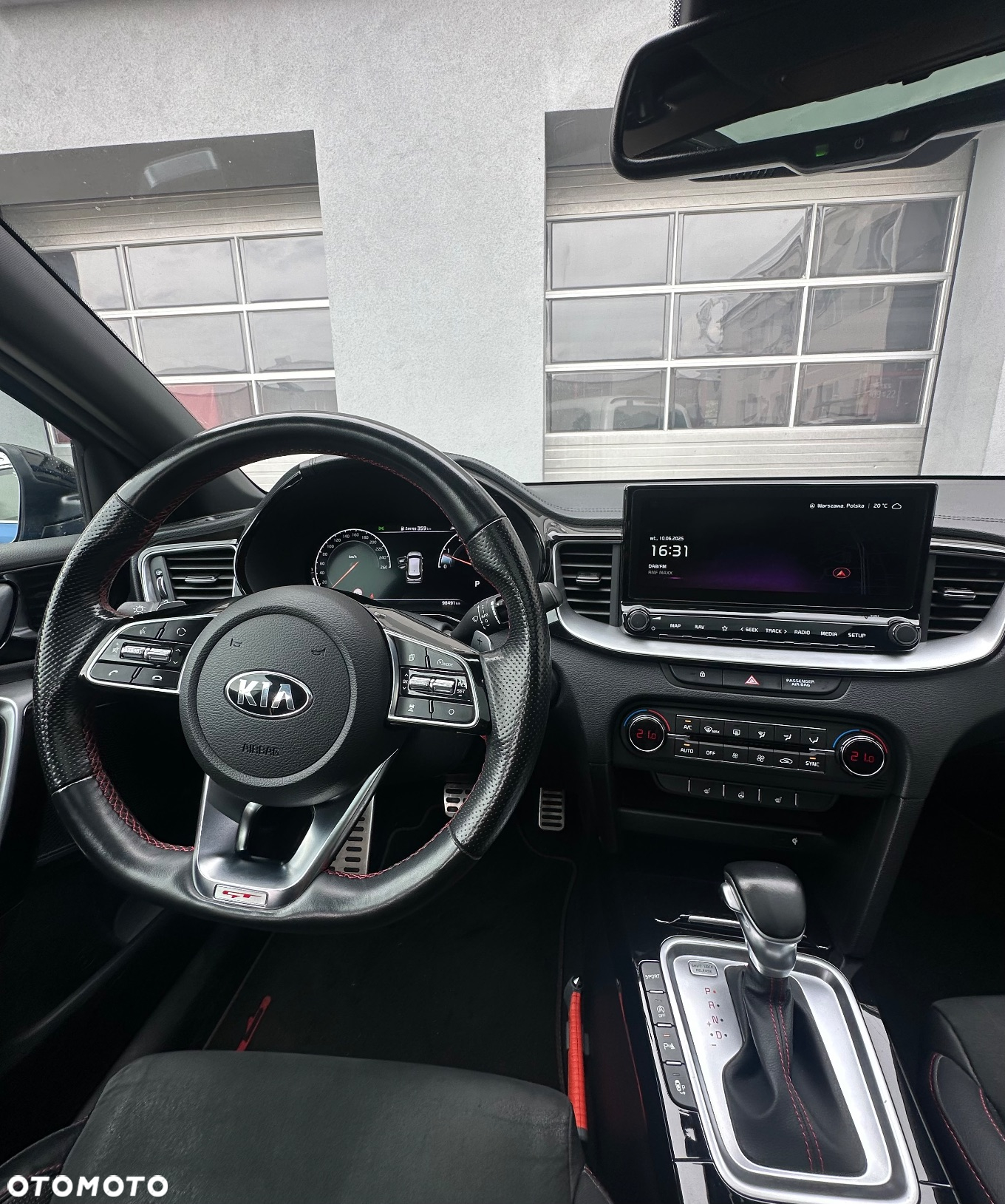 Kia ProCeed 1.6 T-GDI GT DCT - 9