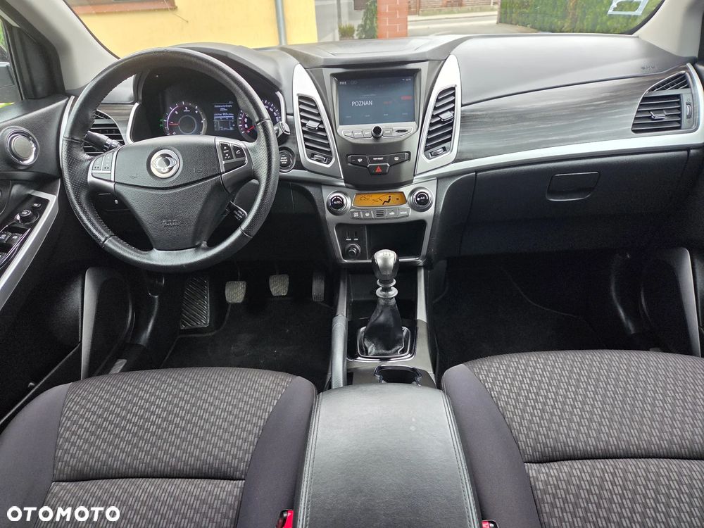 SsangYong/KGM Korando 2.2 e-XDi 220 2WD Crystal - 9