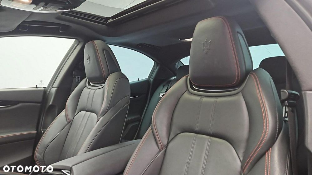 Maserati Ghibli S Q4 Granlusso - 11