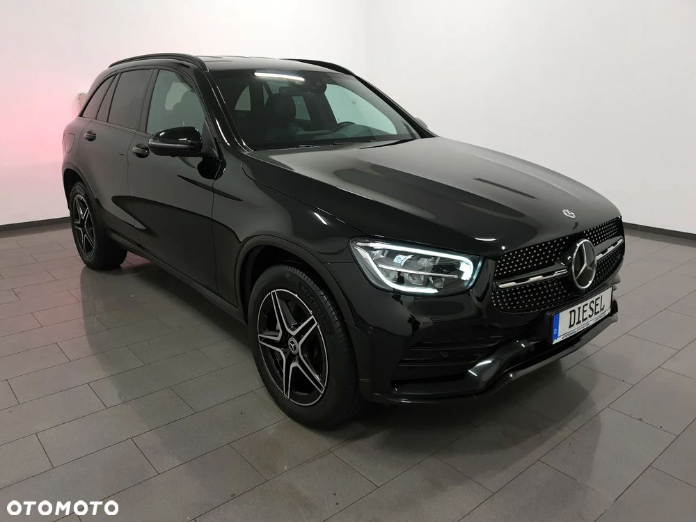 Mercedes-Benz GLC 300 de 4Matic 9G-TRONIC AMG Line Plus - 3